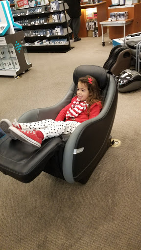 The Shops at Palm Desert image