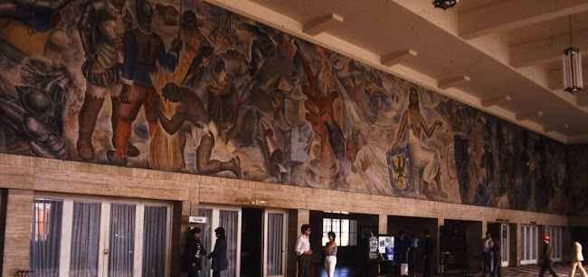 Opiniones de Mural "Historia de Concepción" en Concepción - Museo