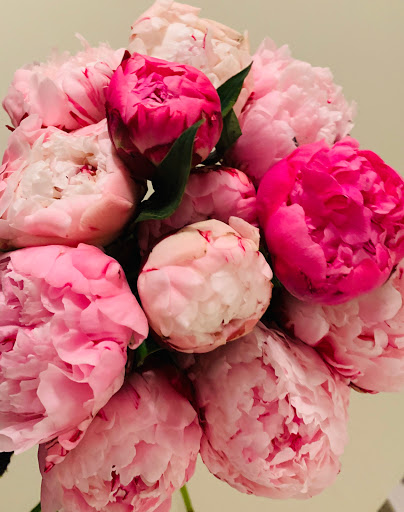 Everblooming Floral & Gift image