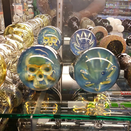 Tobacco Shop «THE GREENMILE VAPE & SMOKE SHOP», reviews and photos, 2014 W Bullard Ave, Fresno, CA 93711, USA