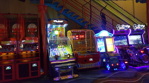 Amusement Center «Make Believe Family Fun Center», reviews and photos, 8303 Day Dr, Parma, OH 44129, USA