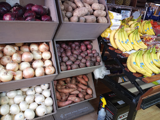 Gourmet Grocery Store «Garden Gourmet Market», reviews and photos, 1130 N Ashland Ave, Chicago, IL 60622, USA