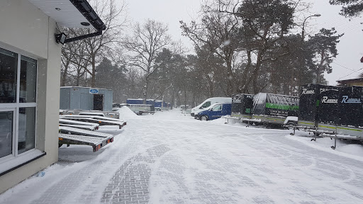 RAMPA wypożyczalnia PRZYCZEP LAWET BUSÓW