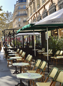 Atmosphère du Café Café des Phares à Paris - n°2