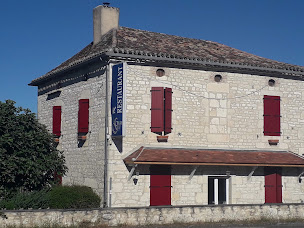 Photo n°9 de restaurant la grange du levat à Saint-Paul-Flaugnac ()