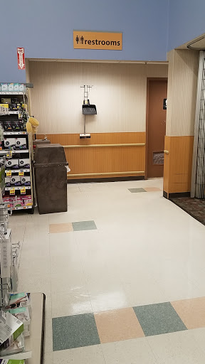 Grocery Store «Kroger», reviews and photos, 1200 E Bristol Rd, Burton, MI 48529, USA