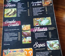 Los Farolitos Paseo Del Tecnológico Los de Piedra photo