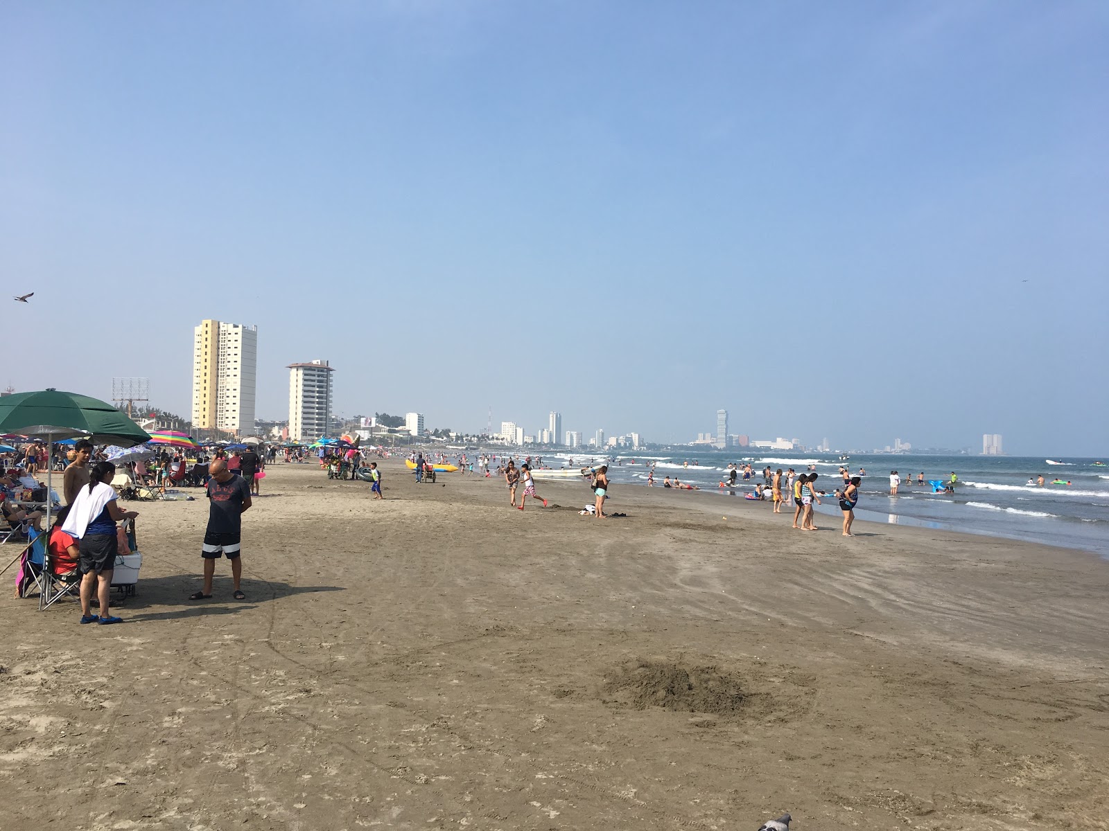 Playa Boca Del Rio'in fotoğrafı geniş bir kıyı şeridi ile birlikte