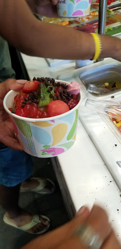 Frozen Yogurt Shop «Yogurtland», reviews and photos, 1000 N Western Ave #102, San Pedro, CA 90732, USA