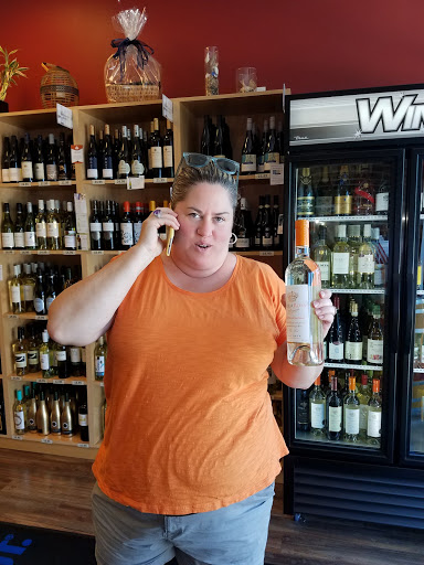 Wine Store «Red Gamay Wines & Liquors», reviews and photos, 45 Merrick Rd, Amityville, NY 11701, USA