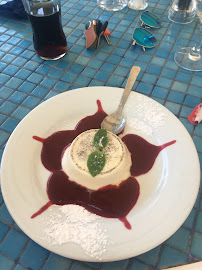 Panna cotta du Restaurant français Le Château de Sormiou à Marseille - n°3