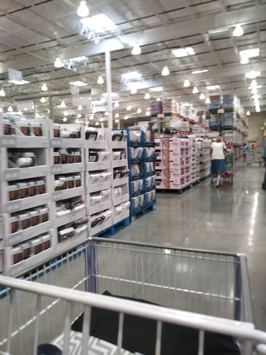Warehouse store «Costco Wholesale», reviews and photos, 10088 Gulf Center Dr, Fort Myers, FL 33913, USA