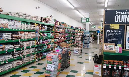 Pet Supply Store «Pet Supplies Plus», reviews and photos, 4824 Broadway St, Quincy, IL 62305, USA