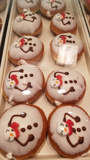 Bakery «Krispy Kreme Doughnuts», reviews and photos, 8517 NE Andresen Rd, Vancouver, WA 98665, USA