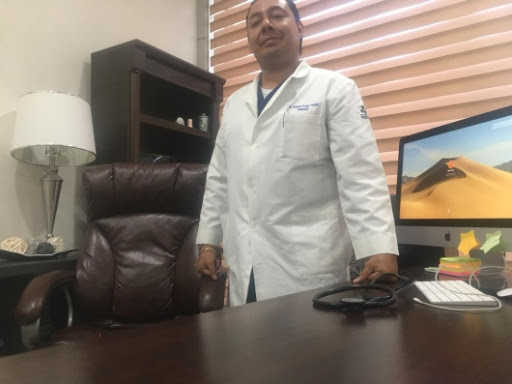 Dr. Marco Alejandro Escobar Penagos, Médico general