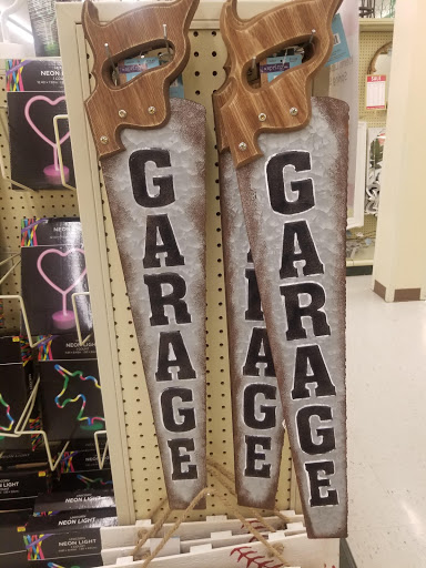 Shopping Mall «Clinton Valley Consumers Mall», reviews and photos, 44955 Schoenherr Rd, Sterling Heights, MI 48313, USA