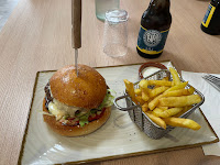 Plats et boissons du Restaurant Burger Et Traditions à Montbrison - n°1