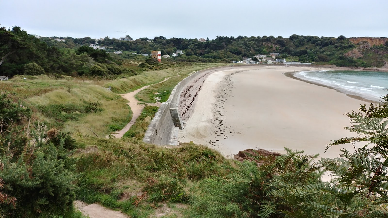Ouaisne Beach photo #9