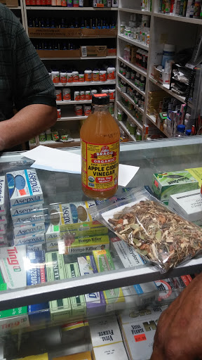 Shopping Mall «Los Amigos Mall», reviews and photos, 307 E Jefferson Blvd, Los Angeles, CA 90011, USA