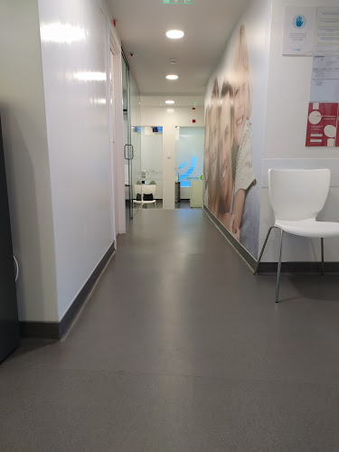 Clínica Dentária OralMED Montijo Número de telefone