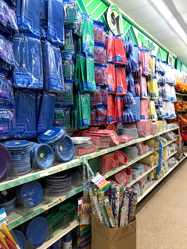 Dollar Store «Dollar Tree», reviews and photos, 8634 Baymeadows Rd, Jacksonville, FL 32256, USA