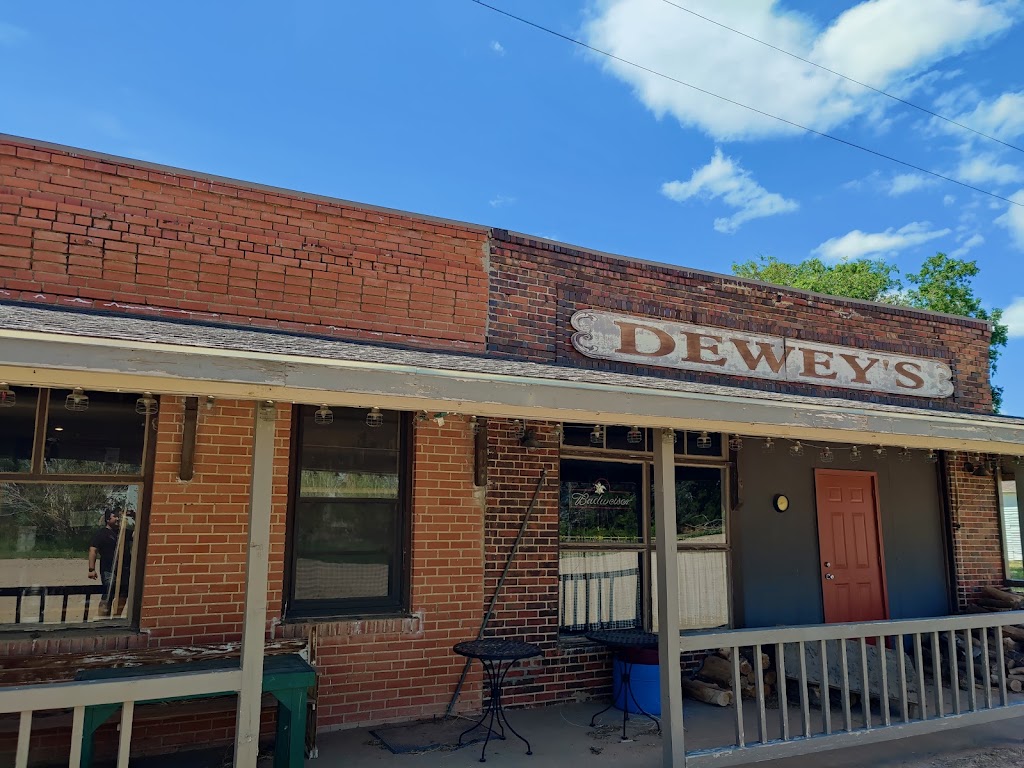 Dewey's Bar & Grill 80754