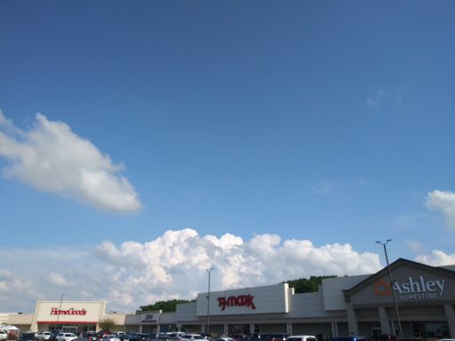 Department Store «T.J. Maxx», reviews and photos, 4070 Commonwealth Ave, Eau Claire, WI 54701, USA