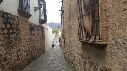 Callejon De El Beso