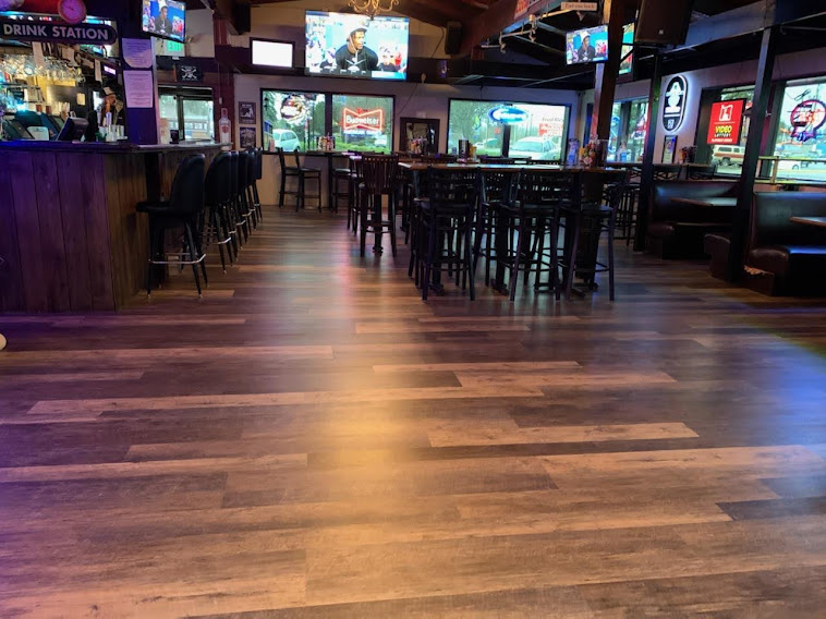 The Shack Bar & Grill 97301