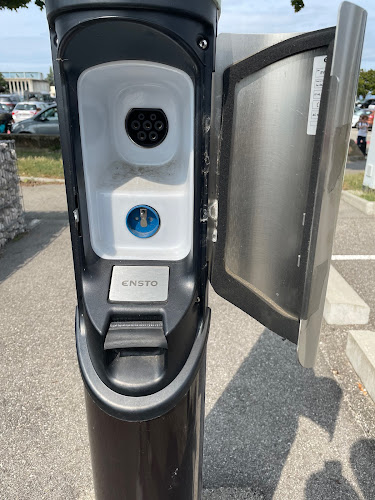 Borne de recharge de véhicules électriques Bluely Charging Station Colombier-Saugnieu
