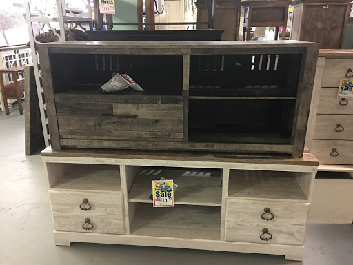 Furniture Store «Furniture Liquidators», reviews and photos, 16818 Florida Blvd, Baton Rouge, LA 70819, USA