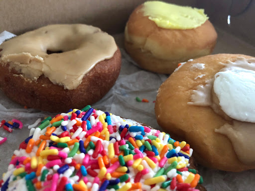 Donut Shop «Beckers Donuts & Bakery», reviews and photos, 29603 Lorain Rd, North Olmsted, OH 44070, USA