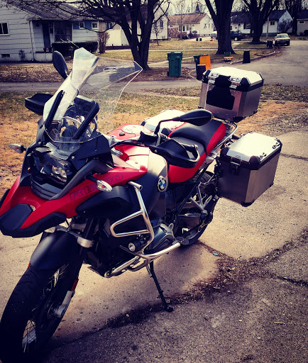 BMW Motorcycle Dealer «BMW Motorcycles Southeast Michigan», reviews and photos, 14855 Sheldon Rd, Plymouth, MI 48170, USA