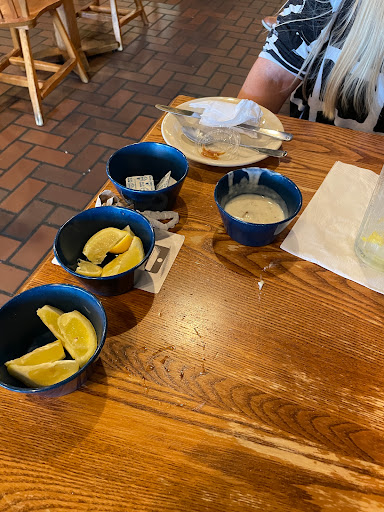 American Restaurant «Cracker Barrel Old Country Store», reviews and photos, Celebration Dr, Suwanee, GA 30024, USA