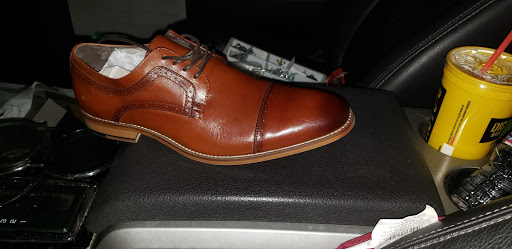Shoe Store «Famous Footwear», reviews and photos, 1821 U.S. 287 Frontage Rd, Mansfield, TX 76063, USA