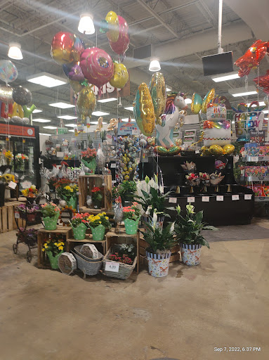 Grocery Store «Schnucks», reviews and photos, 2222 Troy Rd, Edwardsville, IL 62025, USA