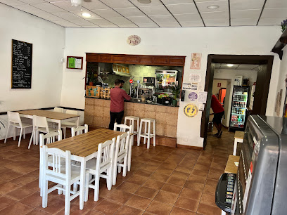 Bar cafetería Jícara - C. la Alhóndiga, 11, 38480 Buenavista del Nte., Santa Cruz de Tenerife, Spain