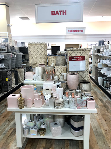 Department Store «HomeGoods», reviews and photos, 1587 New Garden Rd, Greensboro, NC 27410, USA