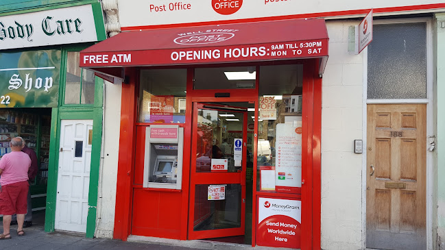 Comments and reviews of Well Street Post Office
