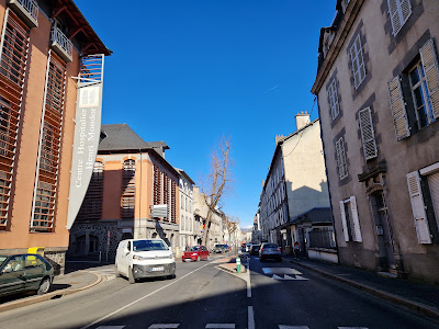 Centre Hospitalier Henri Mondor: Service des Urgences à Aurillac