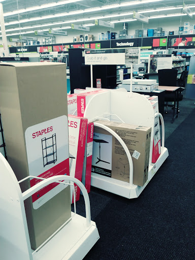Office Supply Store «Staples», reviews and photos, 8205 Broadway, Merrillville, IN 46410, USA