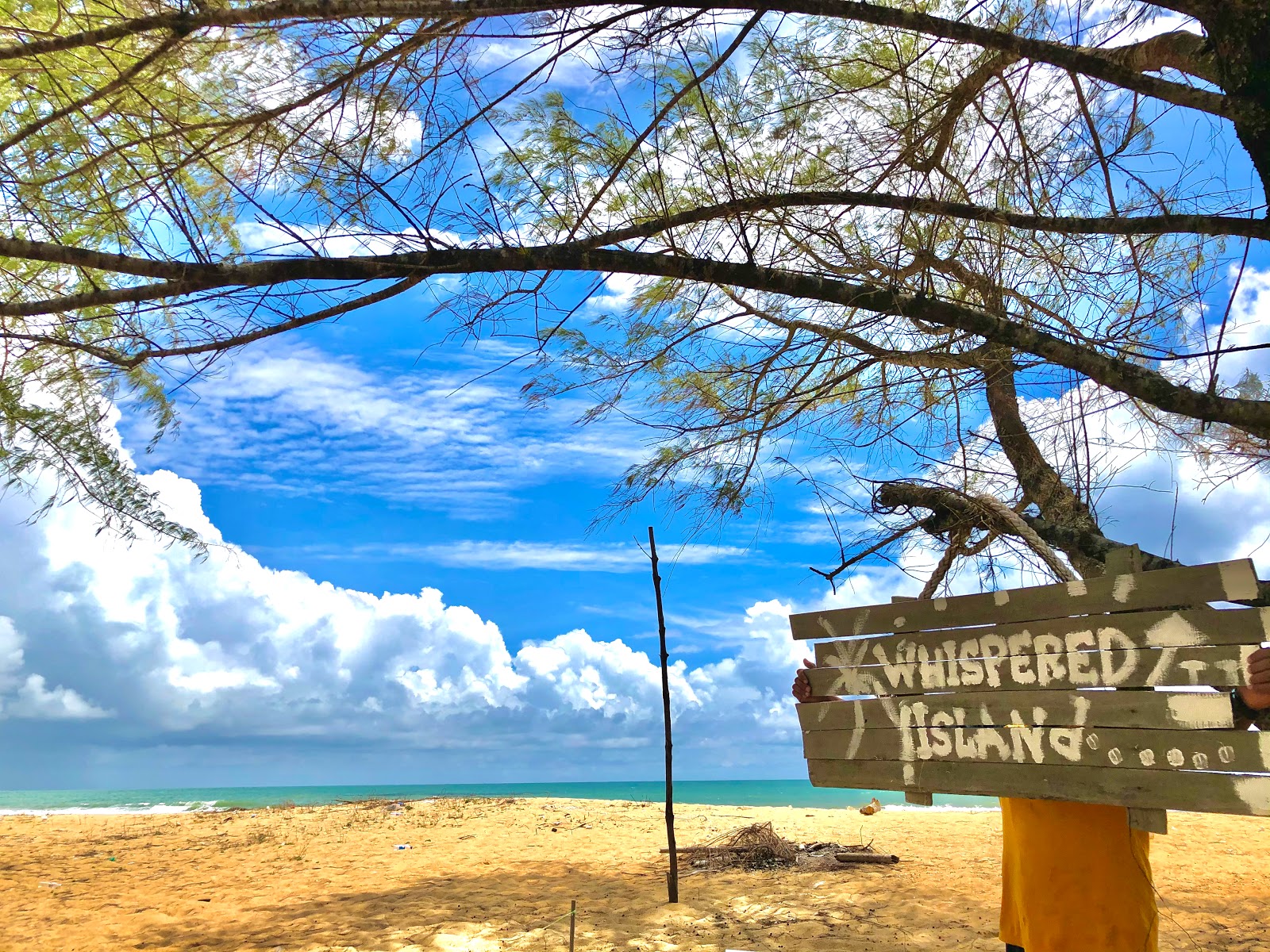 Foto van Merchang Beach met hoog niveau van netheid