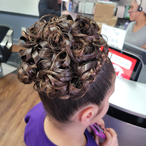 Beauty Salon «Lusvianca Hair Salon Inc», reviews and photos, 1047 Liberty St, Trenton, NJ 08611, USA