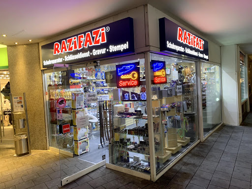 Läden, um Schuhmacher zu kaufen Nuremberg