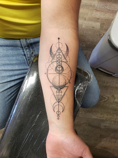 Tattoo Shop «Doc Holliday Tattooing», reviews and photos, 4777 State St, Salt Lake City, UT 84107, USA