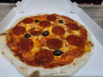 Salami du Pizzeria PIZZA DELOS Bio Besançon à Besançon - n°4
