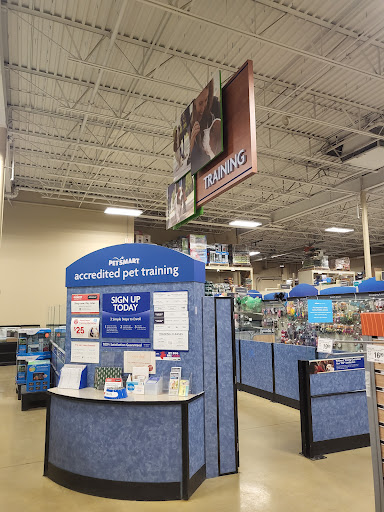 Pet Supply Store «PetSmart», reviews and photos, 218 Kentlands Blvd, Gaithersburg, MD 20878, USA