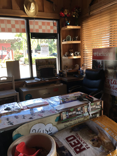 Pet Supply Store «Trading Post Feed Pet & Farm», reviews and photos, 175 43rd Ave, Vero Beach, FL 32968, USA