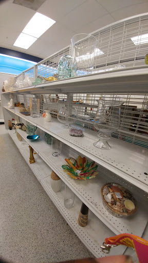 Clothing Store «Ross Dress for Less», reviews and photos, 2415 N Monroe St, Tallahassee, FL 32303, USA