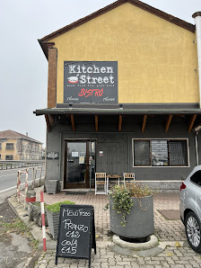 Kitchen street bistrò Via Genova, 8, 15122 Alessandria AL, Italia